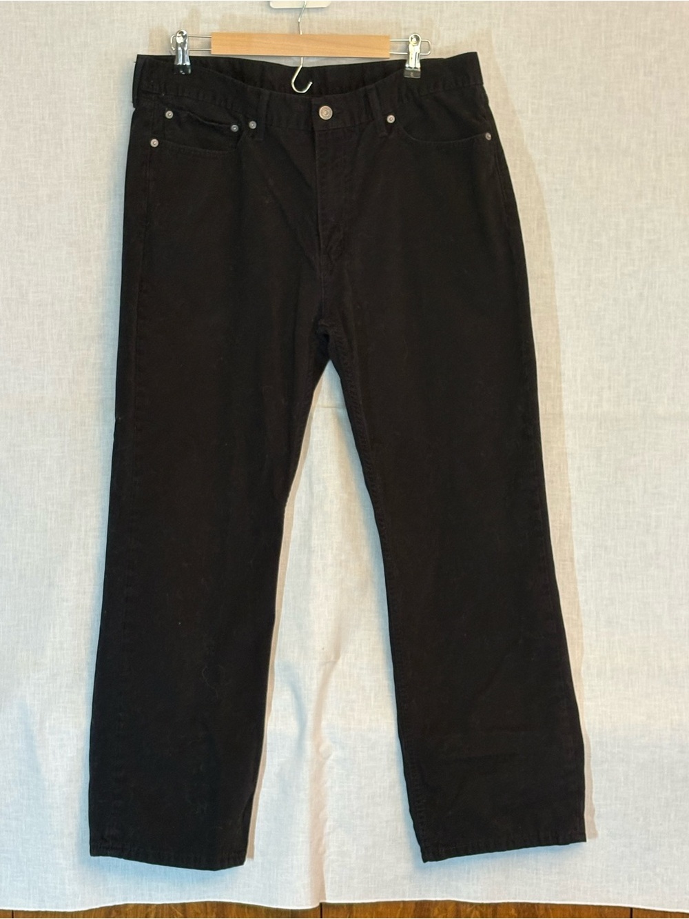 LEVI'S 514 BLACK STRAIGHT LEG JEANS 38x30. EUC